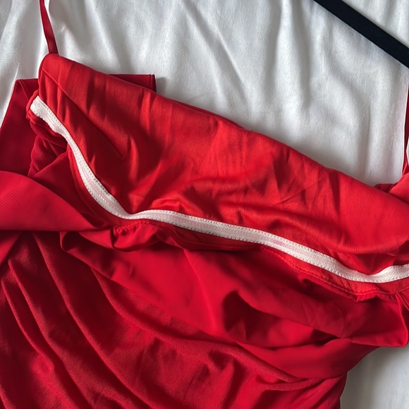 JOYFUNEAR Red Off The Shoulder Ruched Bodycon Dress - Picture 9 of 10